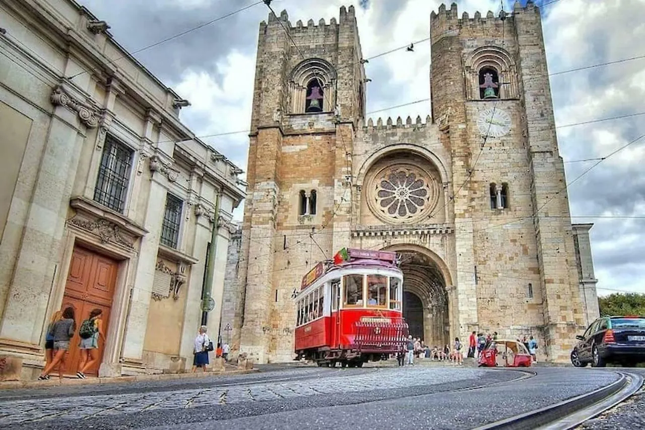 LovelyStay - Turquoise River View II Lisboa Portugal